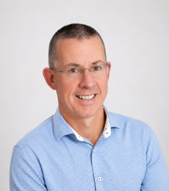 Dr Nigel Parr, specialist oral & maxillofacial surgeon working at Ormiston Hospital